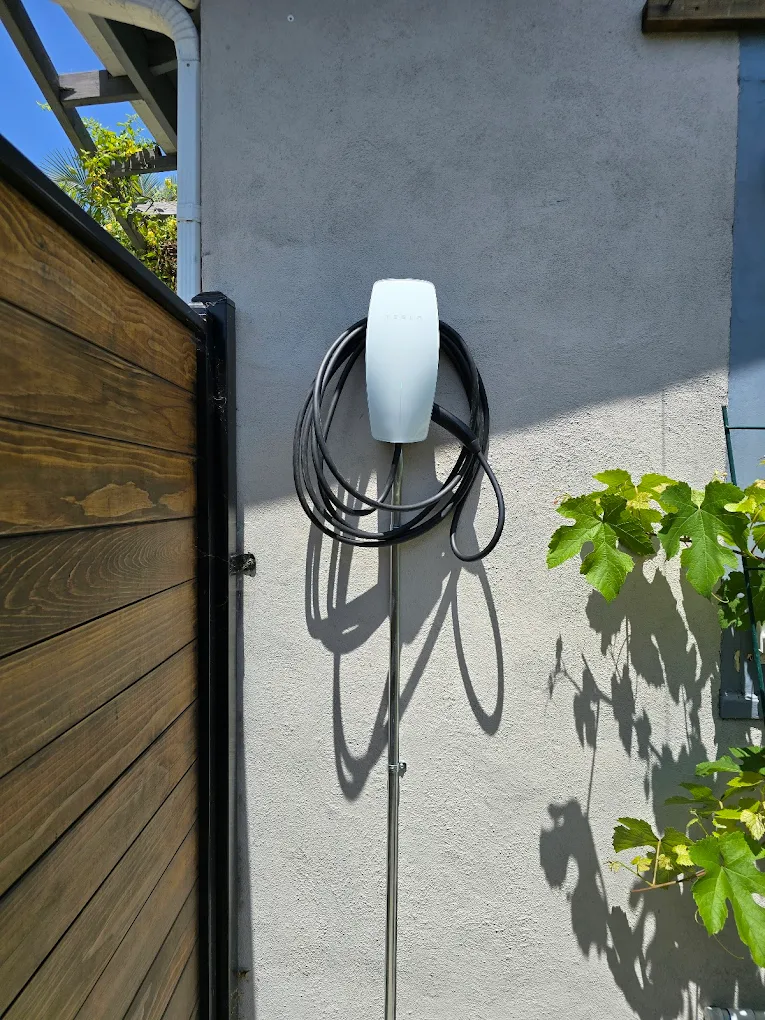 Alex & Alex Electrical Services