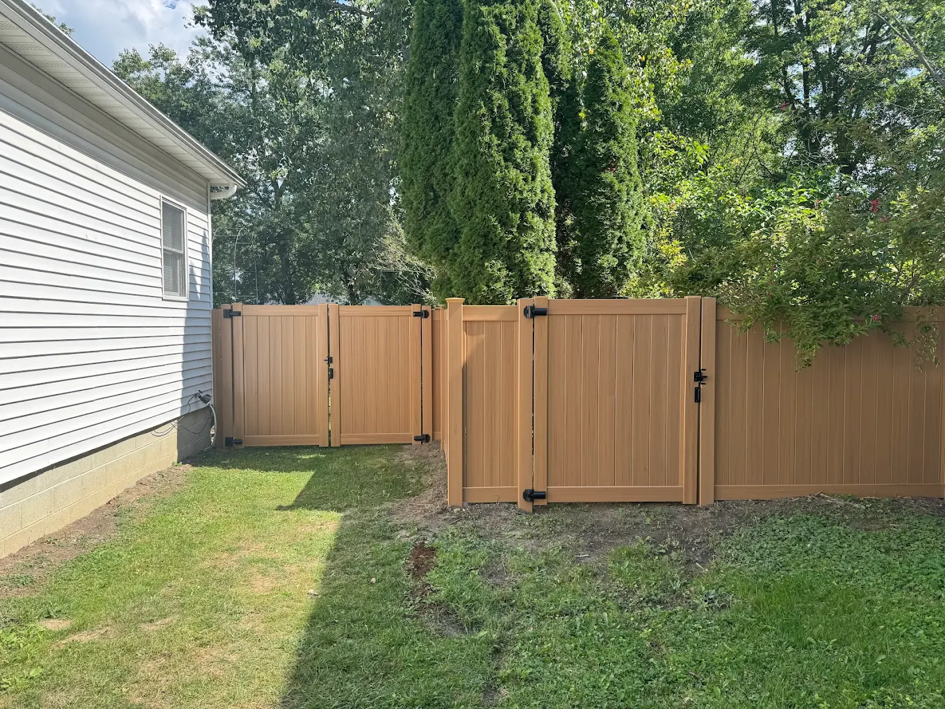 Superior Fence & Rail