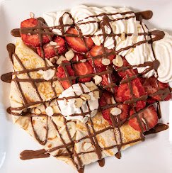 Le Louvre French Cafe